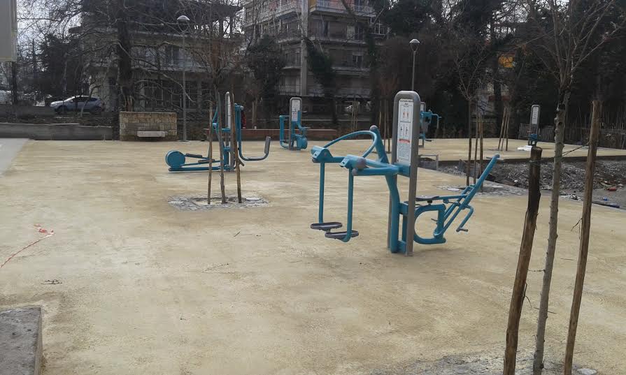 Όργανα γυμναστικής τοποθετήθηκαν σε δημόσιους χώρους της Έδεσσας
